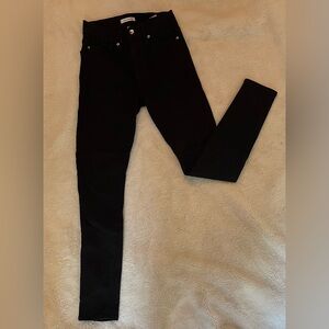 Good American black high waisted straight leg jeans! (Good Legs)